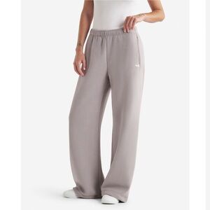 NWT Roots Cloud Wide Leg Sweatpants in Gull Grey Size Large